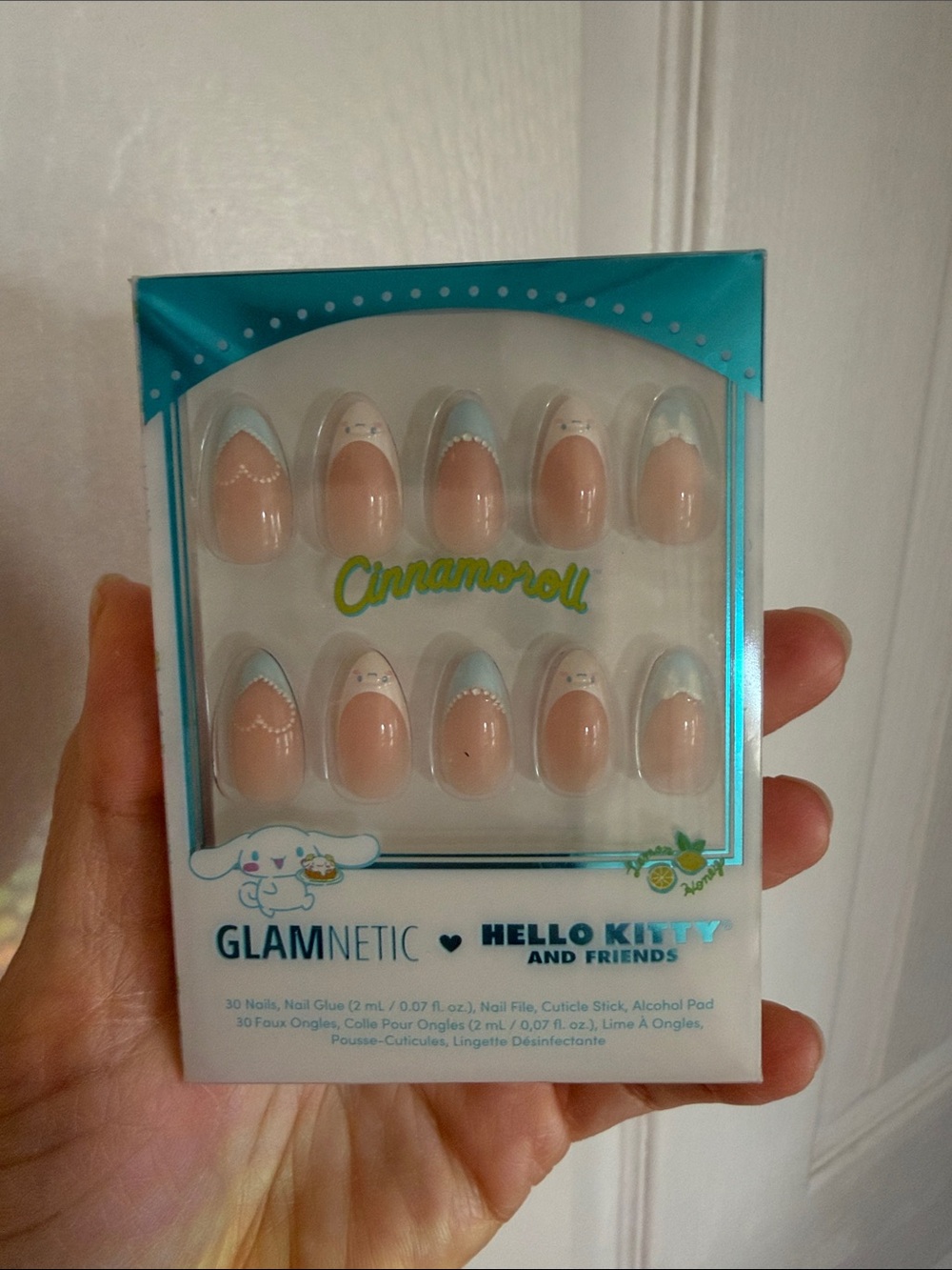Glamnetic Hello Kitty Cinnamoroll Press-On Nails in Light Blue & Nude